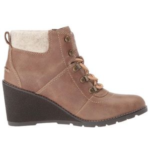 Sperry Celeste Bliss Boots Size 8